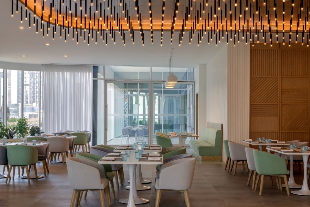 Gastro Holiday Inn Dubai Business Bay by IHG