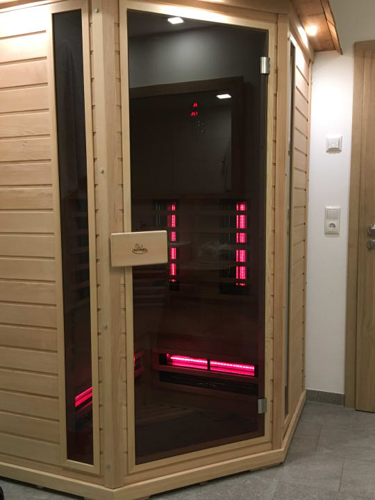 Infrarotkabine im Badezimmer  Ferienhof Metzeler