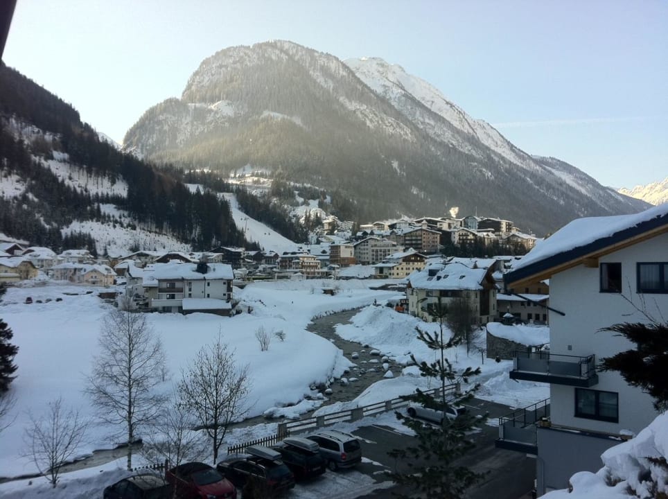 Ausblick im Jahr 2012 Hotel Garni Kardona