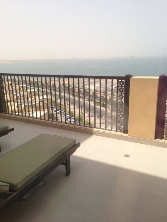 Ausblick vom 9 stock DoubleTree by Hilton Resort & Spa Marjan Island