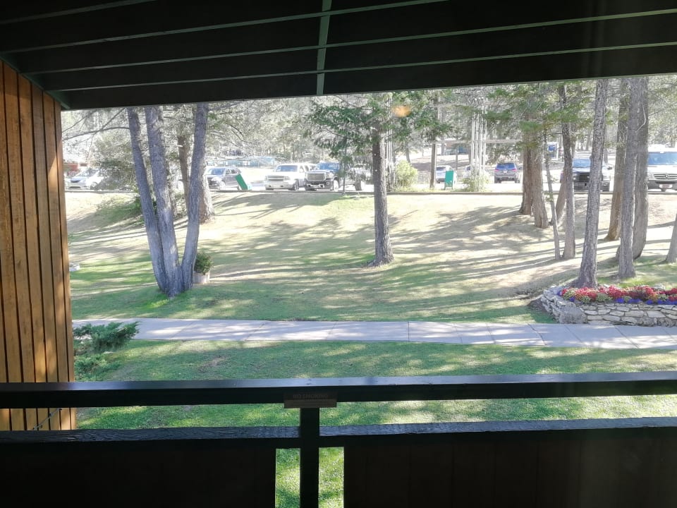 Außenansicht Hotel Fairmont Hot Springs Resort