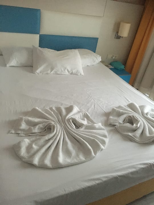 Zimmer Ramada Resort by Wyndham Side