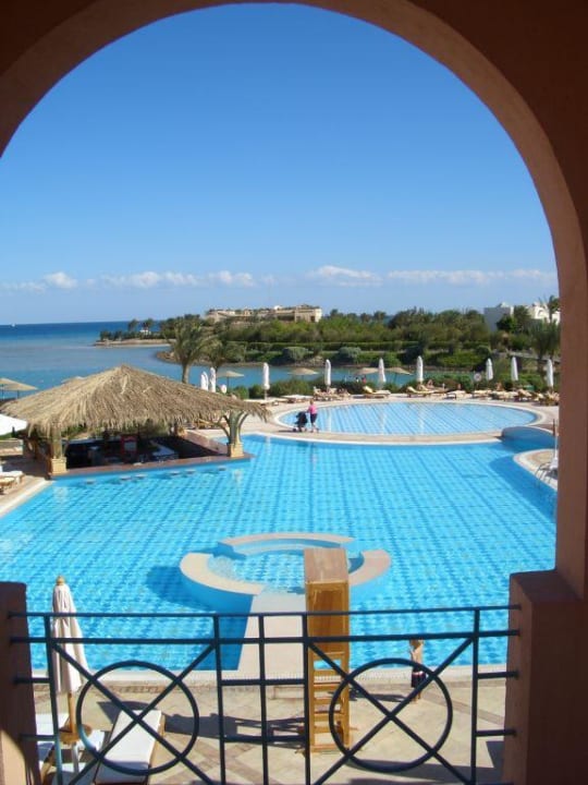 Pool beim Spa Bereich Mövenpick Resort & Spa El Gouna