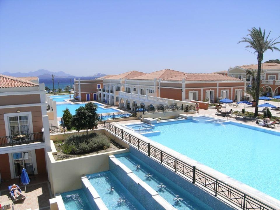 Pools Porto Bello Royal