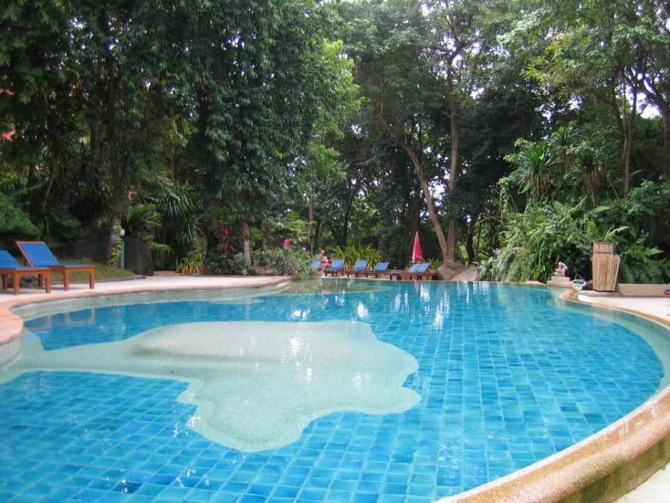 Hotelpool The Fair House Beach Resort