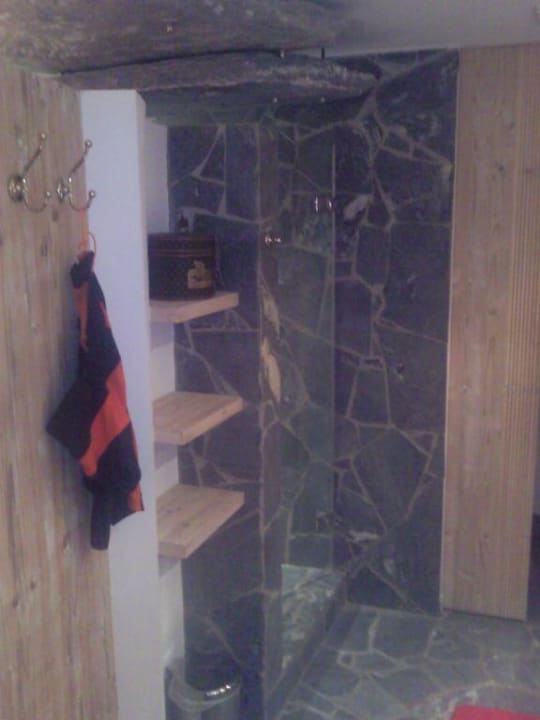 Superdusche mit Badehose Jungbrunn - Der Gutzeitort