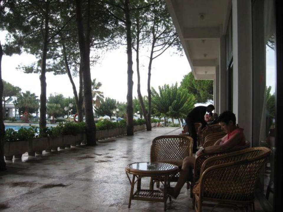 Terrasse Hotel Grand Efe