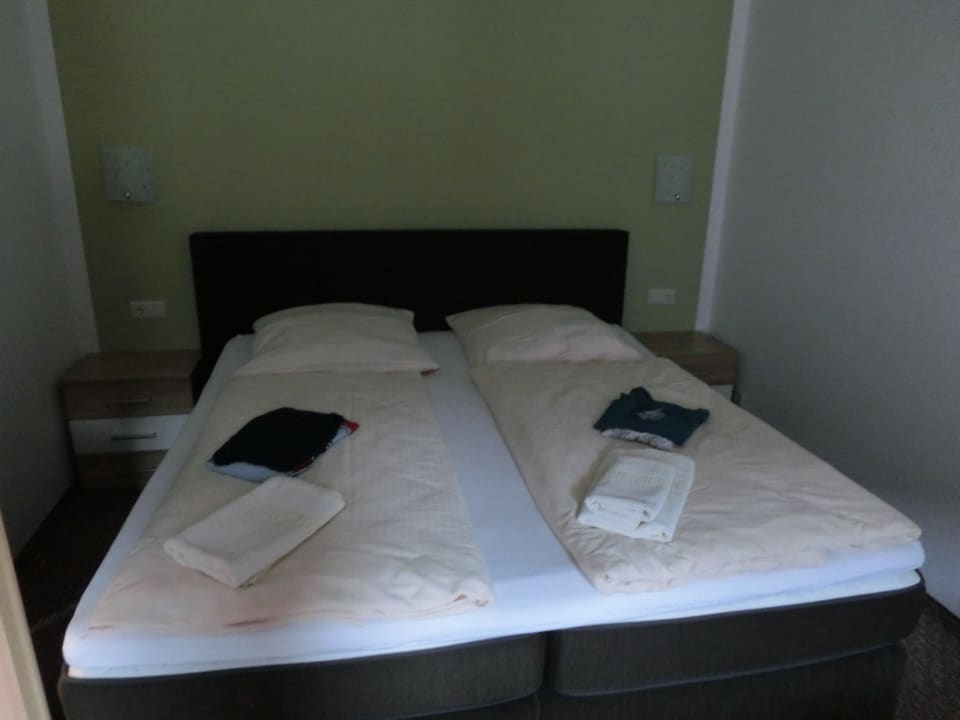 Doppelbett Gasthof zum Slawen