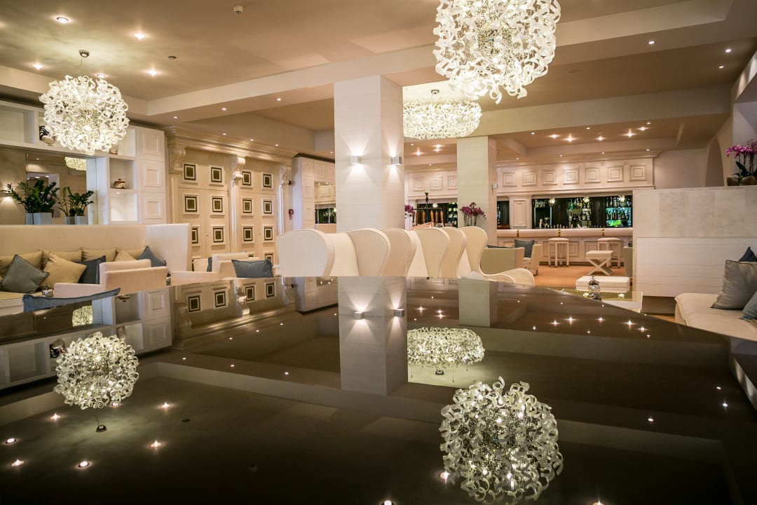 Lobby Forte Village - Hotel Il Castello