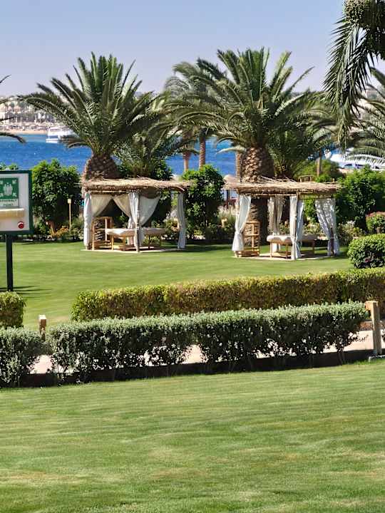 Gartenanlage Fort Arabesque - The West Bay