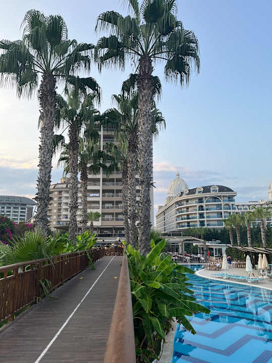 Außenansicht Saturn Palace Resort Hotel