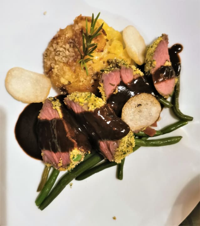 Gastro Molaris Lodge