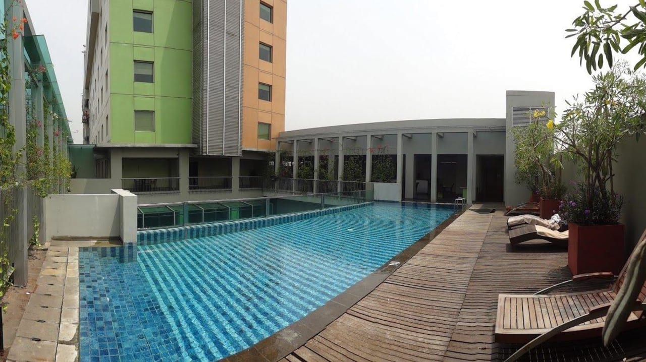 The pool Hotel Sparks