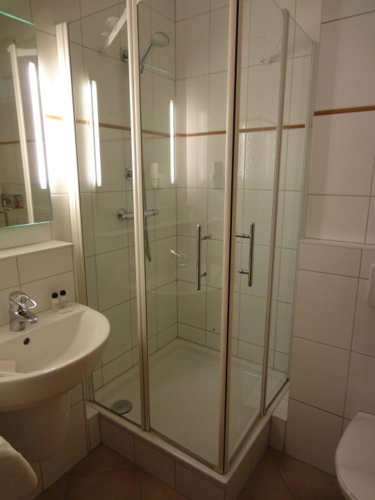 Dusche Friends Hotel Kerpen