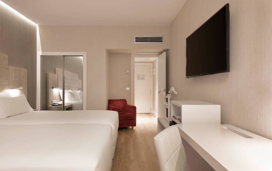 Room NH Madrid Chamberí