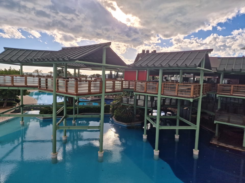 Gastro Limak Lara Deluxe Hotel & Resort