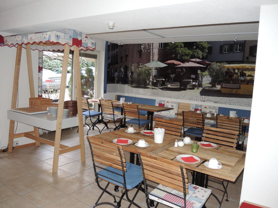 Frühstücksraum Hotel Löwen mit Haus Goethe