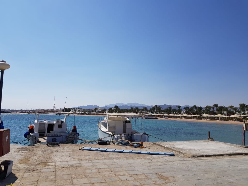 Strand Menaville Safaga