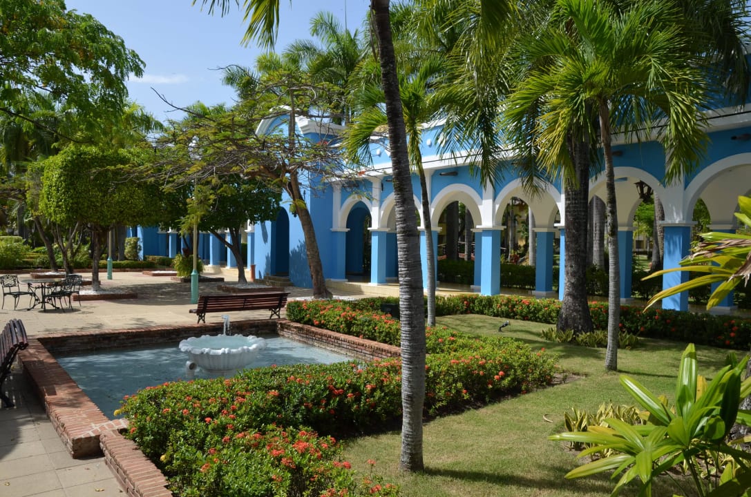 Säulengang Iberostar Waves Costa Dorada