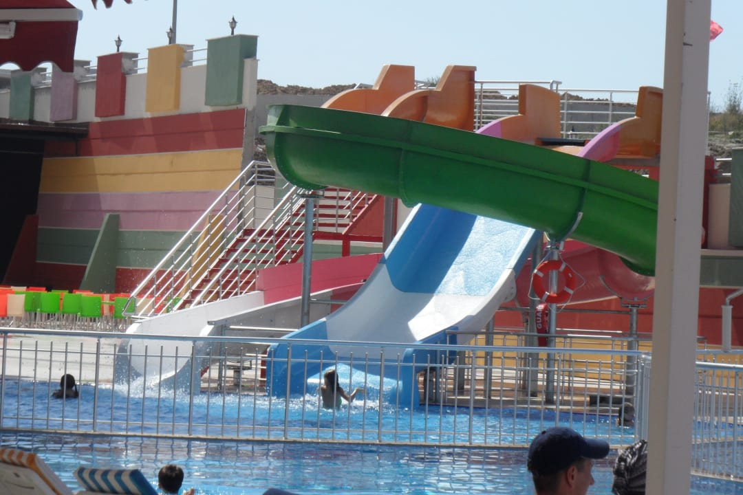 Tambogan Ramada Resort by Wyndham Side