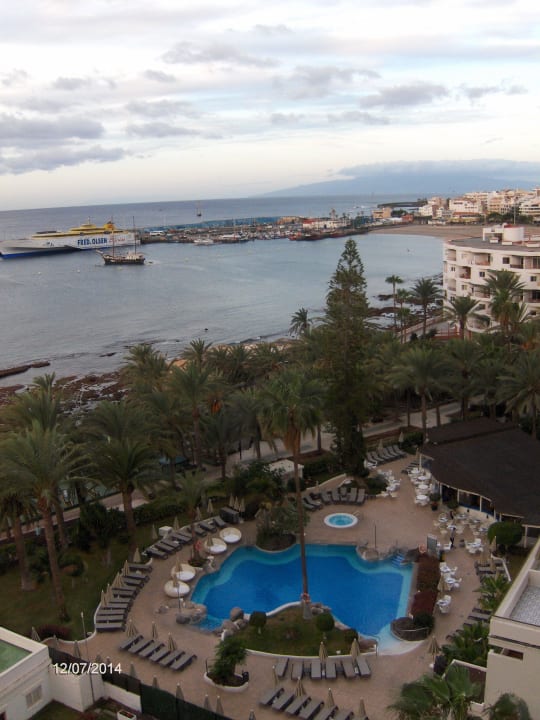 View of harbour from balcony Apartamentos Comodoro