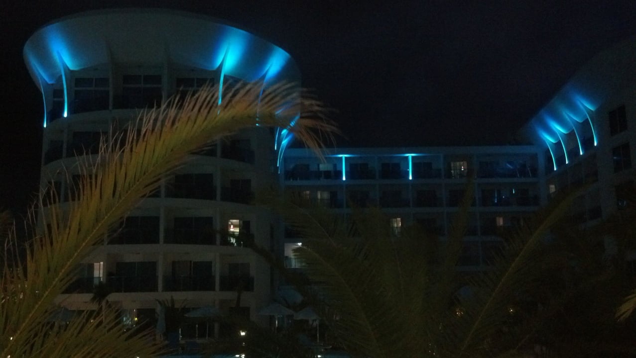 Nebengebäude bei Nacht Sultan of Dreams Hotel & Spa