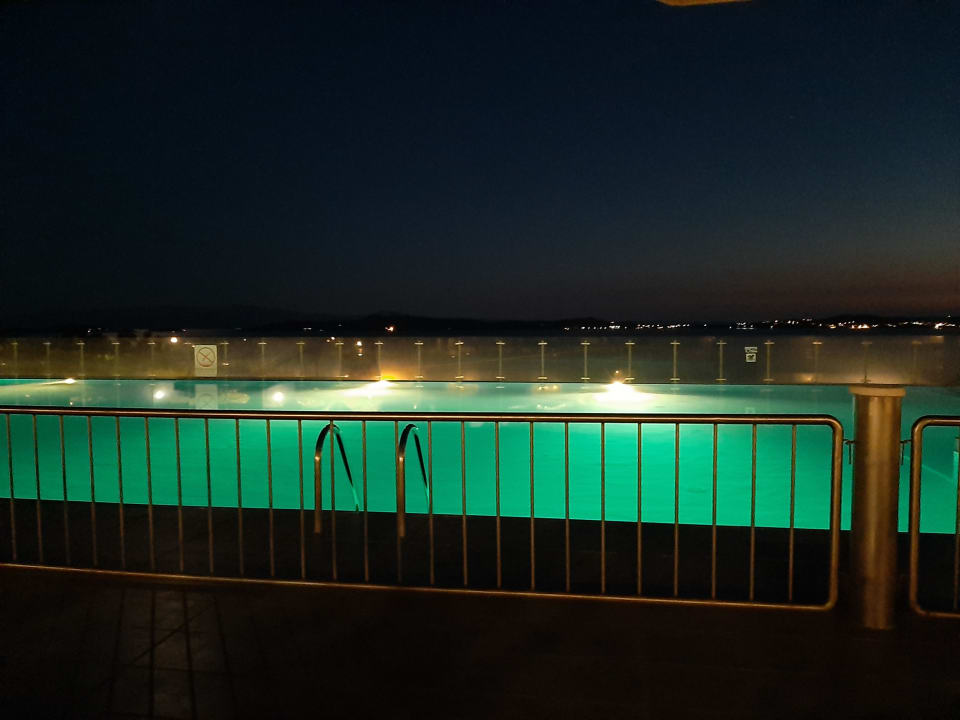 Pool Akrathos Beach Hotel