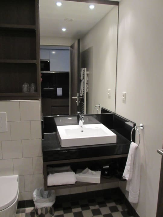 Badezimmer Citadines Michel Hamburg
