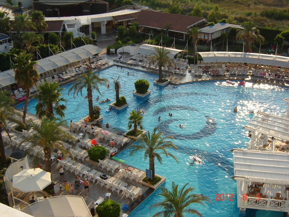  Poolanlage Crystal Admiral