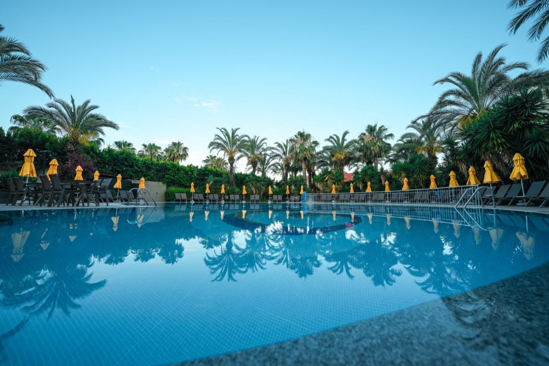 Pool Calimera Hane Garden