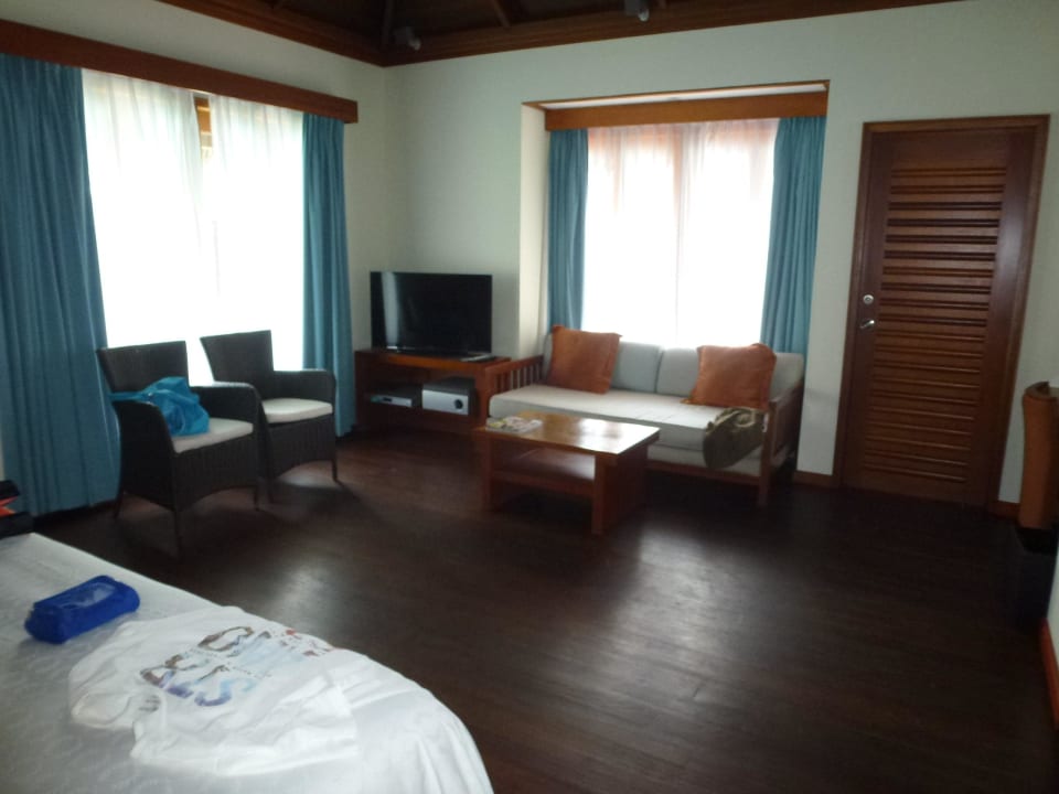 Wasservilla Schlaf / Wohnbereich Sheraton Maldives Full Moon Resort & Spa