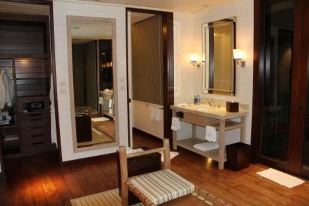 Bad  Four Seasons Resort Seychelles