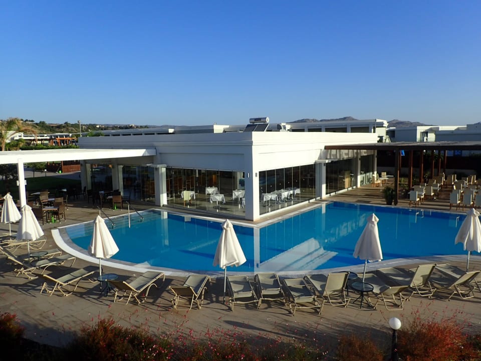 Pool Asterias Beach Resort