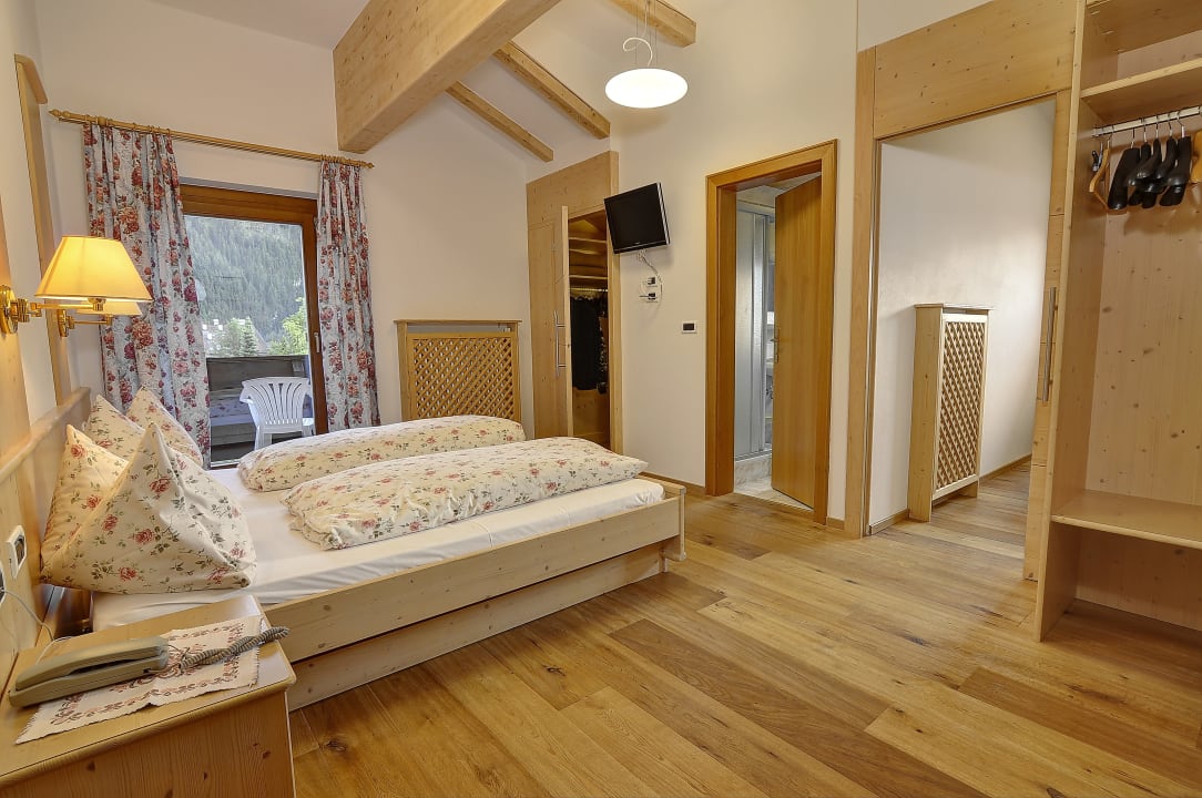 Zimmer Hotel Monte Paraccia