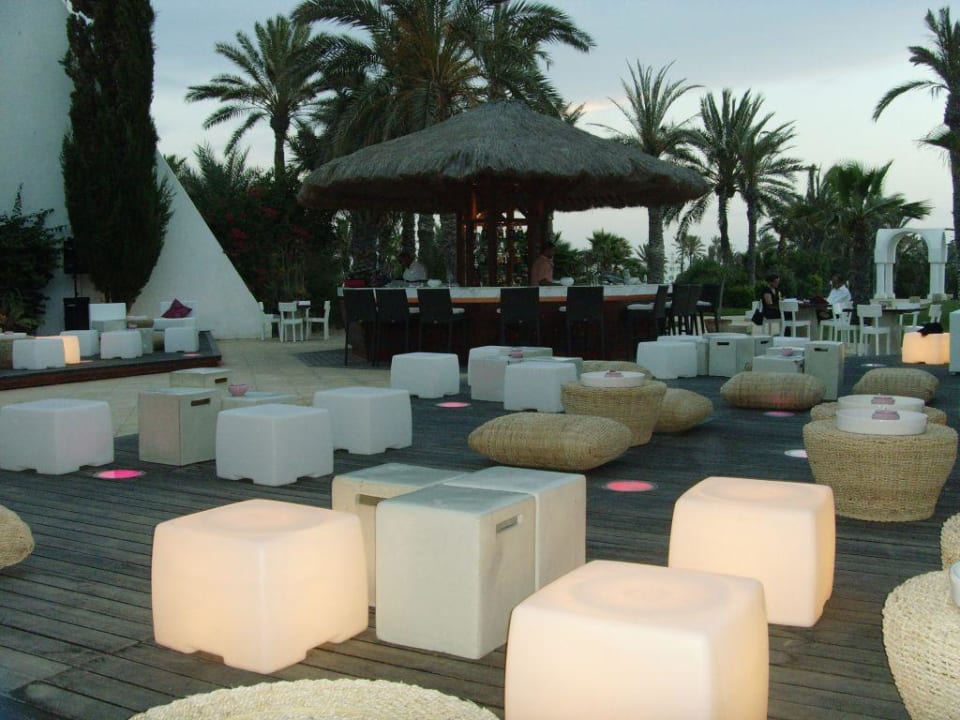 Flamingo Bar (Aussenbereich) Radisson Blu Palace Resort & Thalasso Djerba