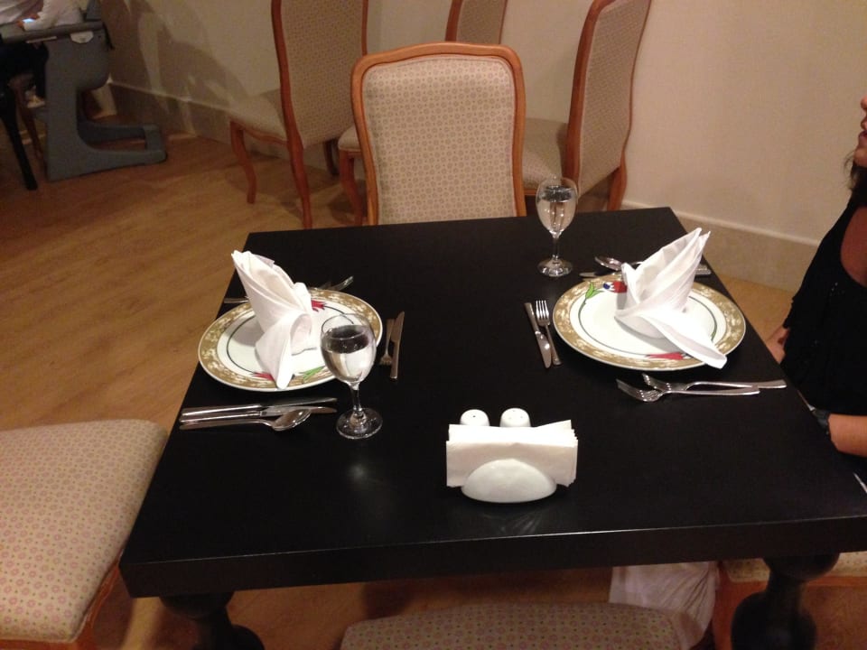 Tisch im A-la-Cart-Resaturant Linda Sunny Beach Hotel & Spa