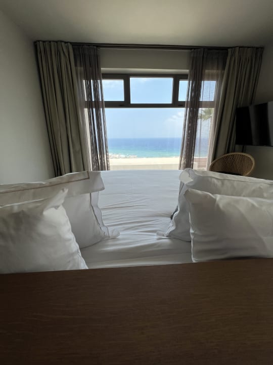 Zimmer The Royal Senses Resort, Curio Collection by Hilton