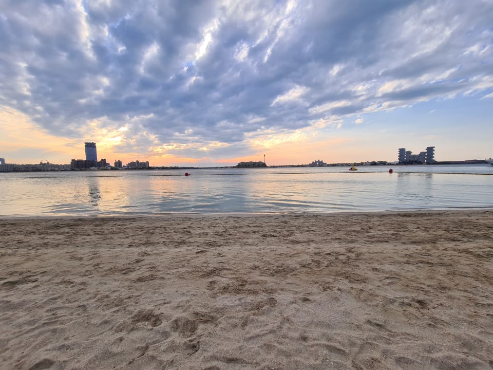 Strand Anantara The Palm Dubai Resort