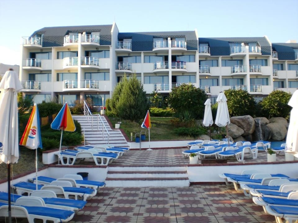 Linker Flügel des Hotels Hotel Sineva Beach
