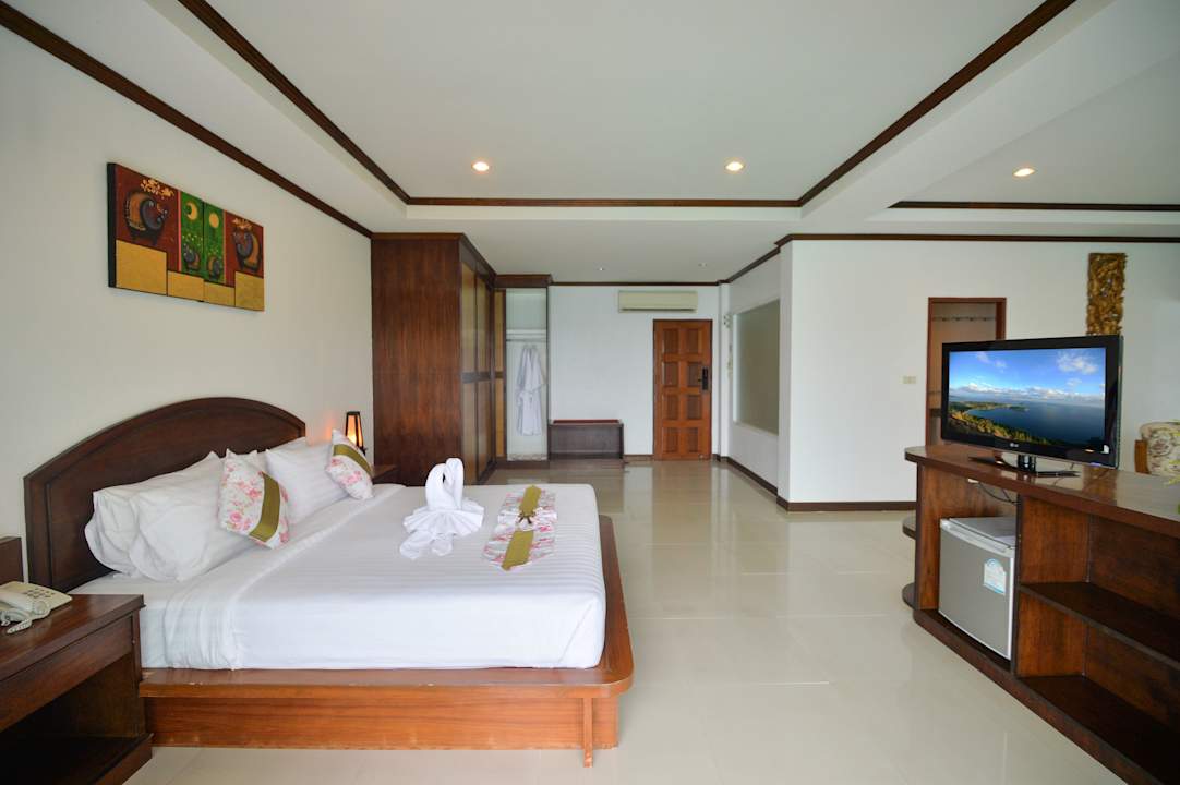 Junior Suite Sea View Room with Balcony  Tri Trang Beach Resort by Diva Management