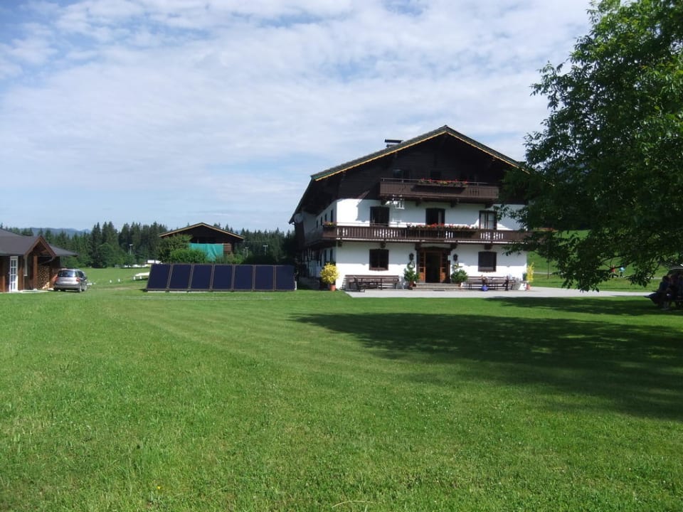 Außenansicht Jugendherberge Tirol Funpark Westendorf