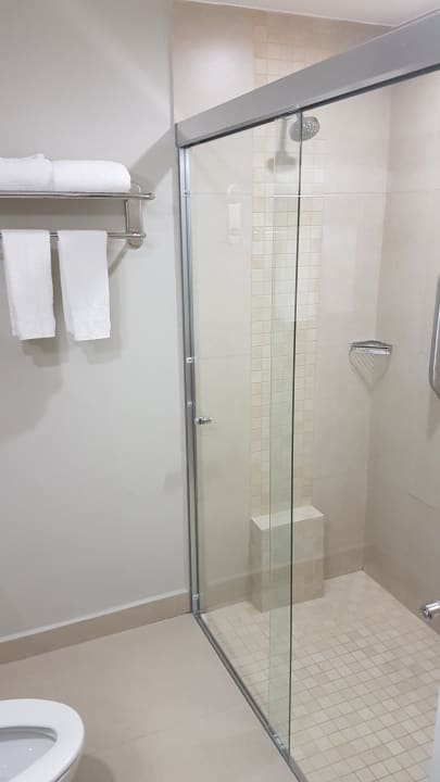 Zimmer Hampton Inn by Hilton Merida