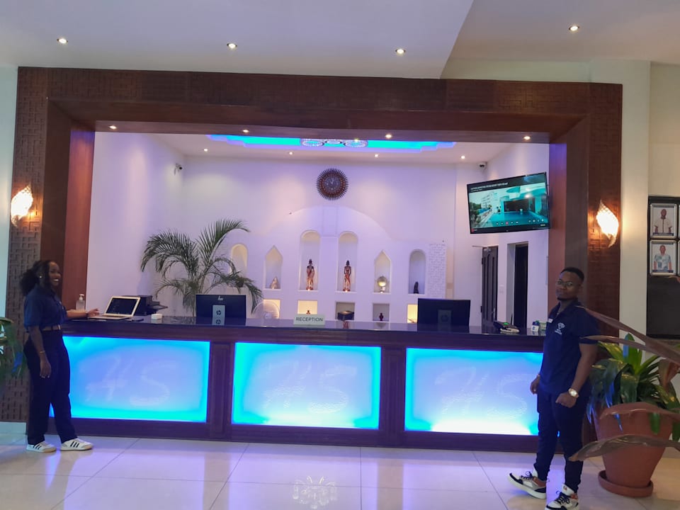 Lobby Hotel Sapphire