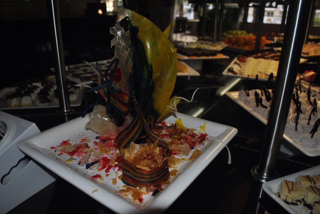 Buffet Hotel Royal Garden Beach