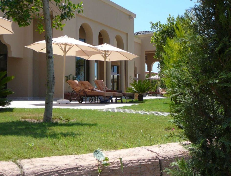Außeneingang zum wunderschönen Wellnessbereich Spice Hotel & Spa