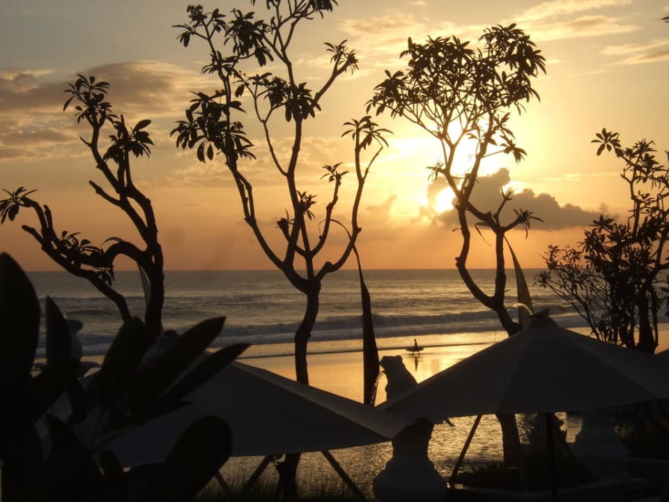 Sonnenuntergang The Seminyak Beach Resort & Spa