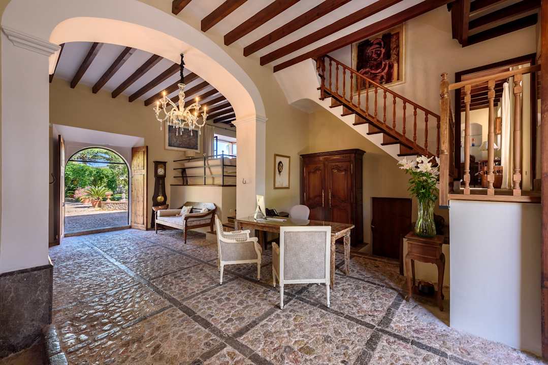 Lobby Son Grec Petit Resort