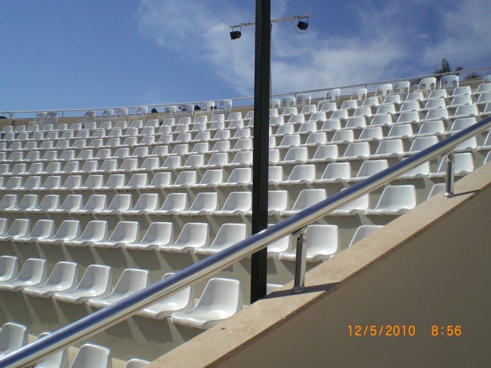 Theater Side Breeze Hotel