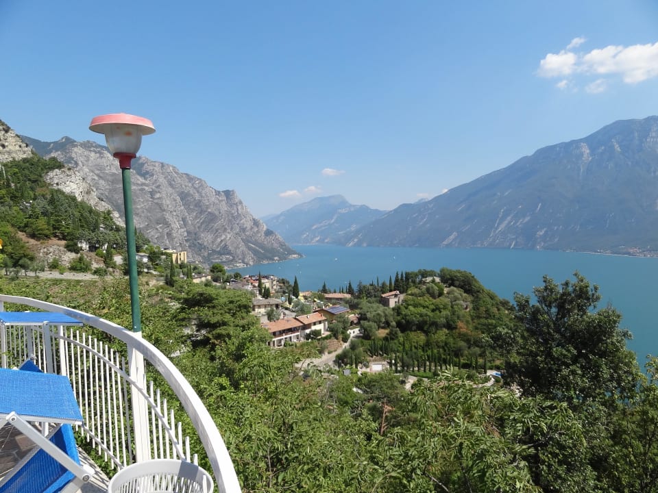 Gardasee gesehen vom Hotel Maxi Hotel Maxi