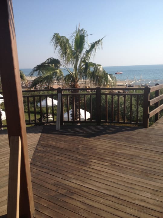 Brücke zum Strand Sherwood Dreams Resort